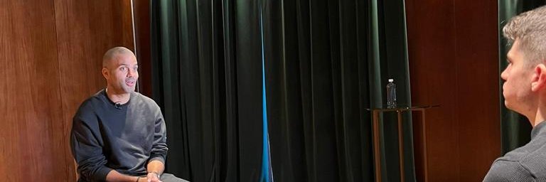 Javier Molero's banner