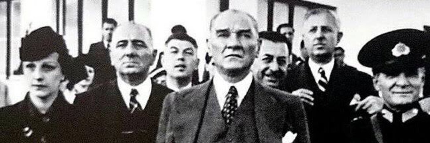 Dr. Enes's banner