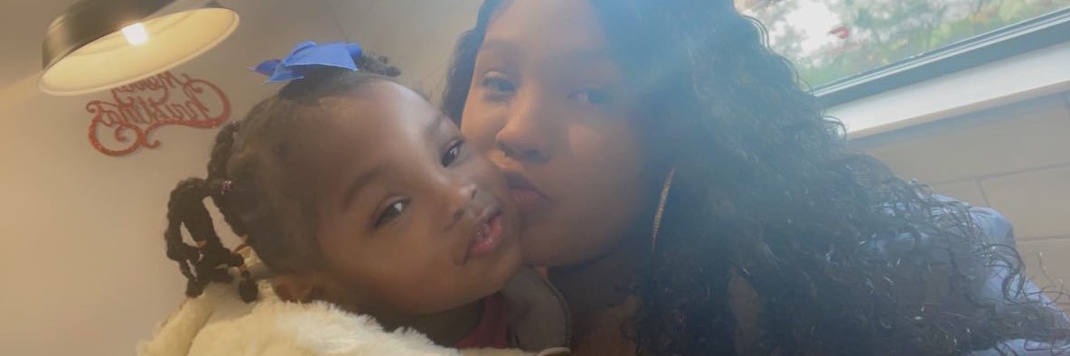 Kiya🦋's banner