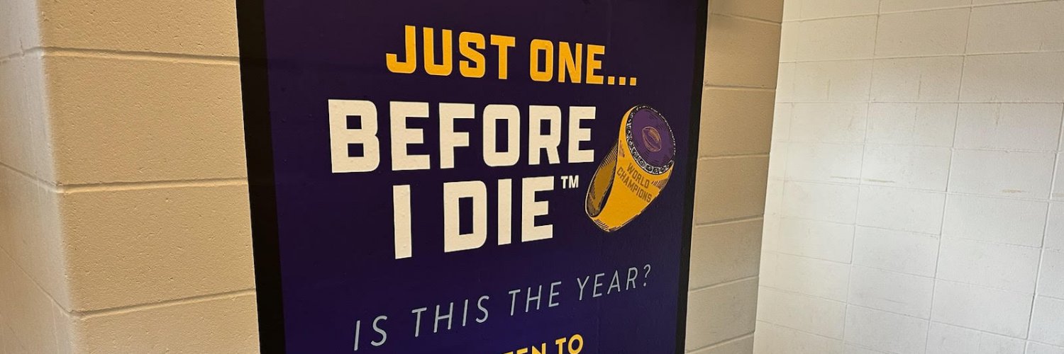 Phil Mackey 🎙's banner
