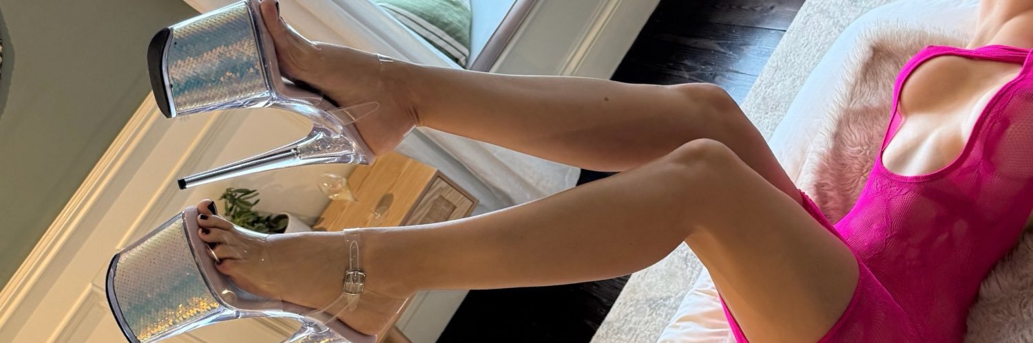 Ella Sky 💋's banner