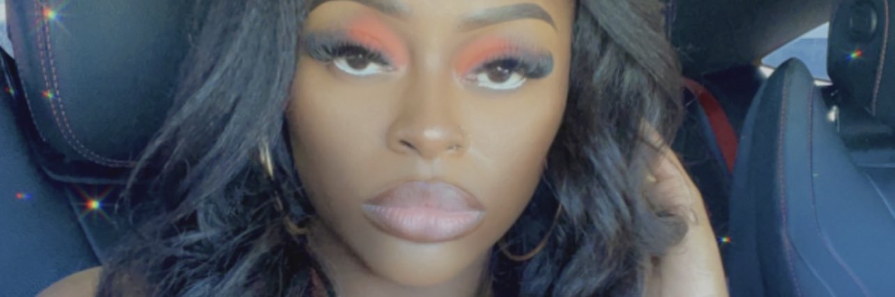 Le'Vonne Gee's banner