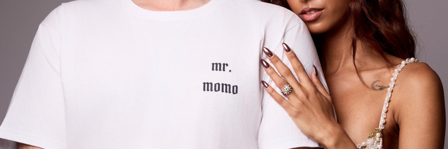 momo's banner