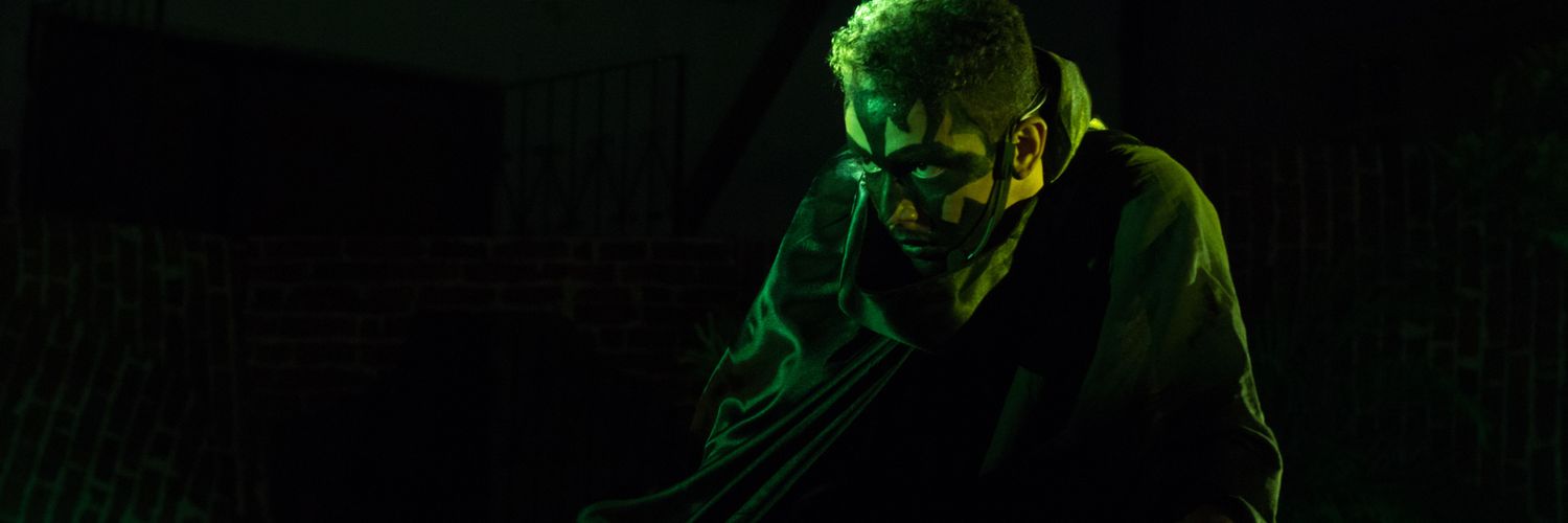 Aly ou Rê?'s banner
