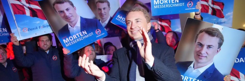 Dansk Folkepartis Ungdom's banner
