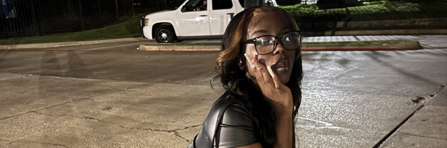 PrettyMula🔞🦋's banner