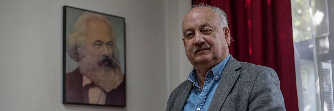 "El grueso de la población"'s banner