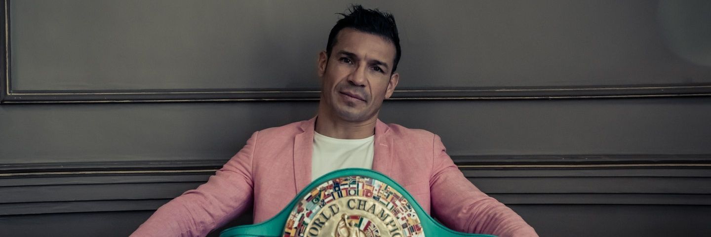 Sergio Martínez's banner