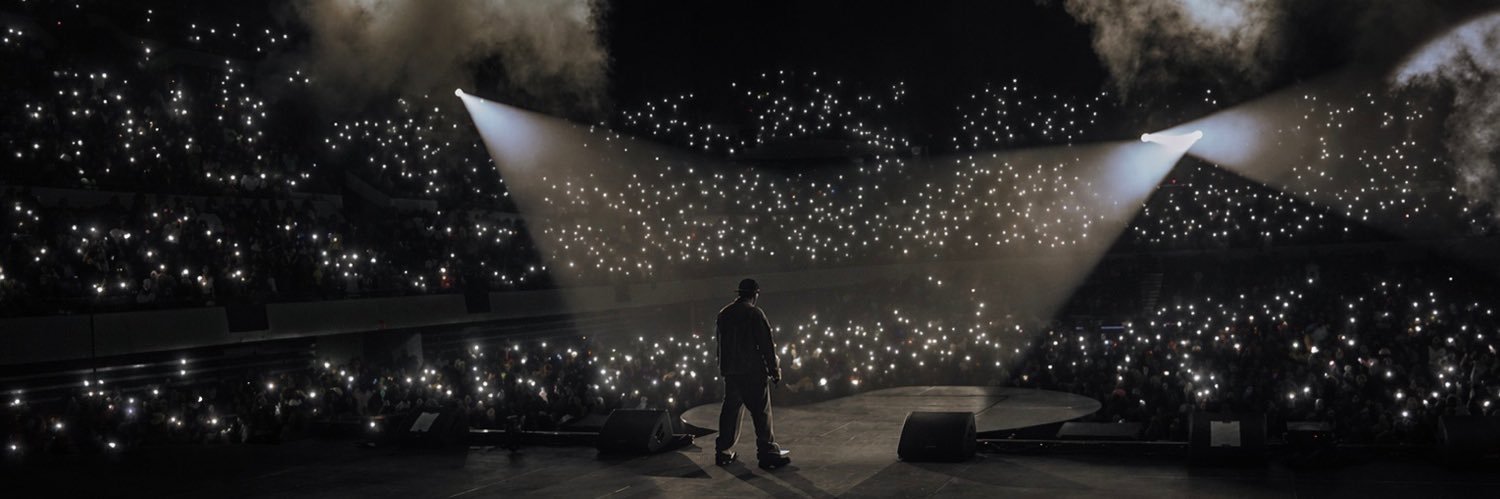 Bow Wow's banner