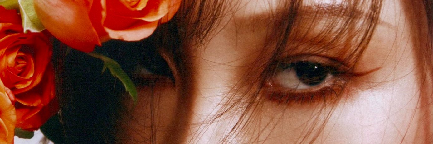 L 🧡 HWASA - is seeing mamamoo in aug's banner