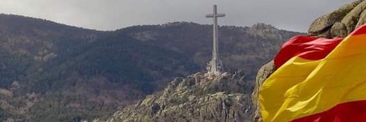 Movimiento Católico Español's banner