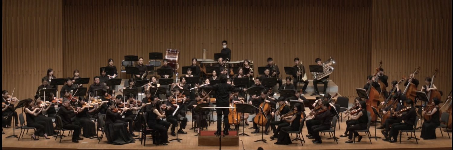 conducting.aviator's banner