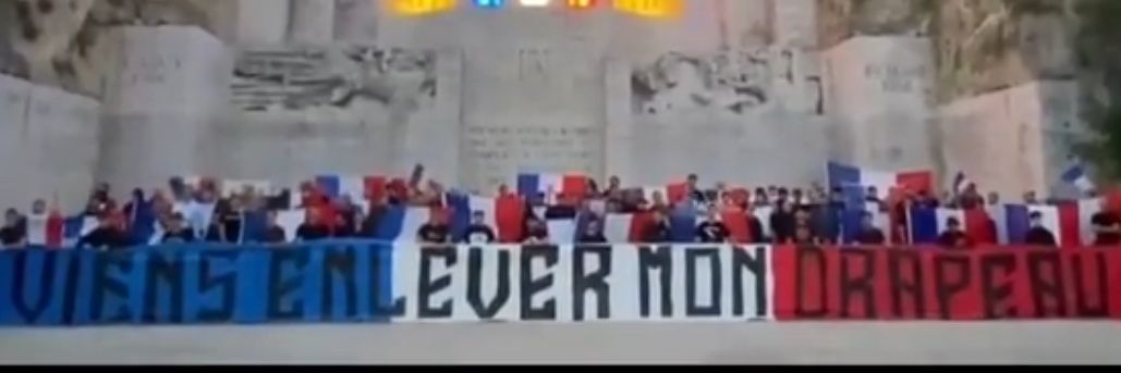 Coeur de France's banner