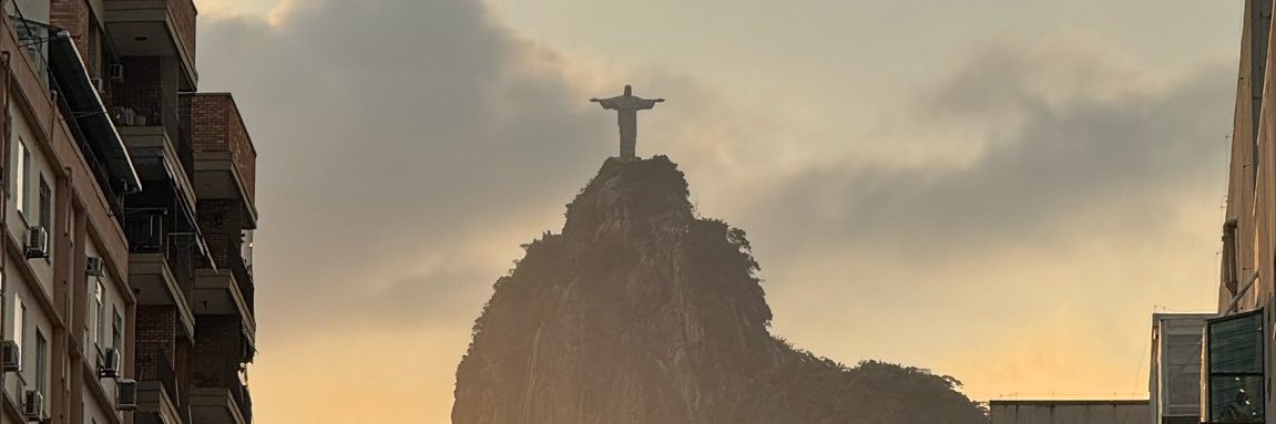 VITOR ALMEIDA 🇧🇷's banner