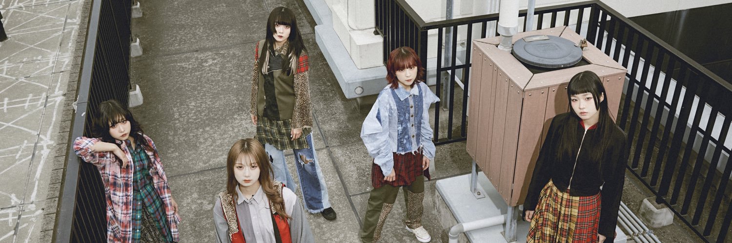 BiS−新生アイドル研究会-オフィシャル's banner