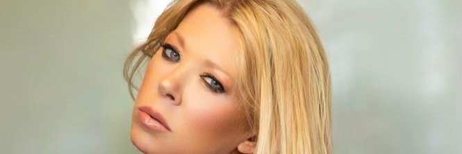 Tara Reid's banner