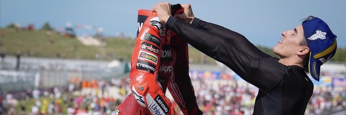 Rt.'s banner