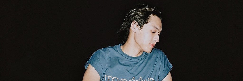 (slow)'s banner
