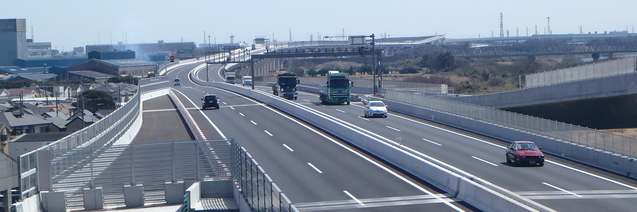国土交通省　関東地方整備局　道路部's banner