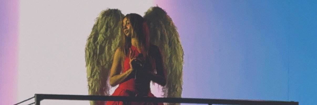 Alex Pantheress's banner