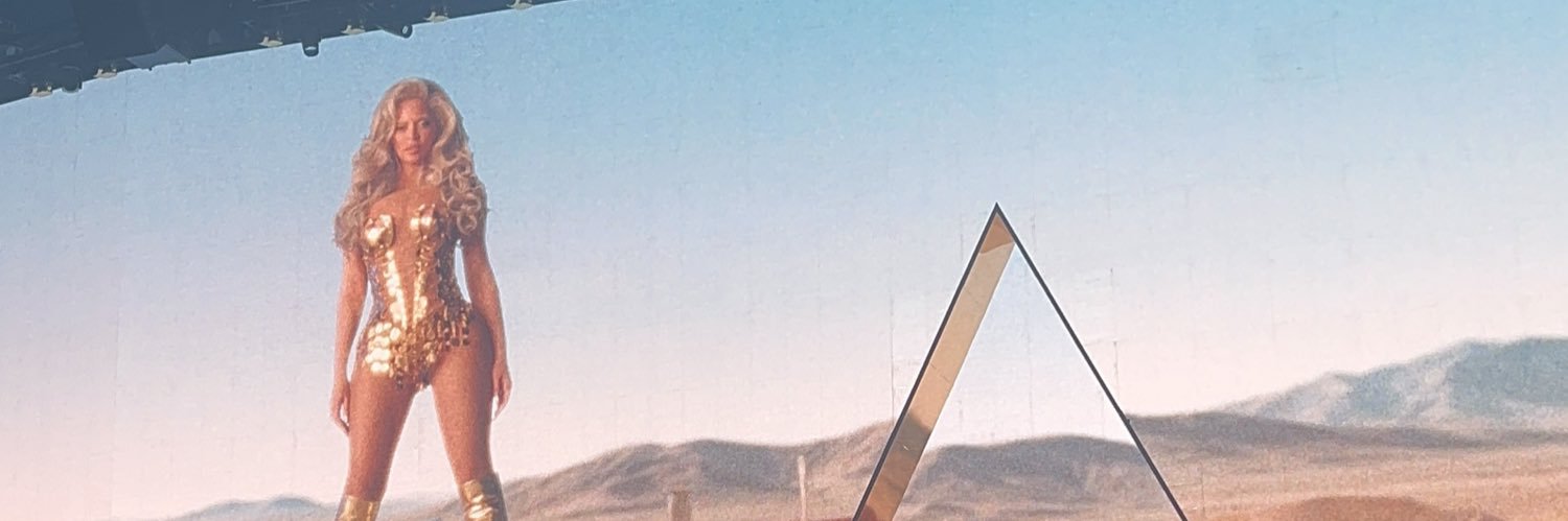james 𐚁₊⊹'s banner