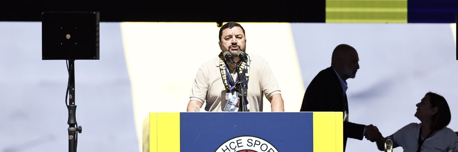 Fenerbahçeli Bukowski's banner