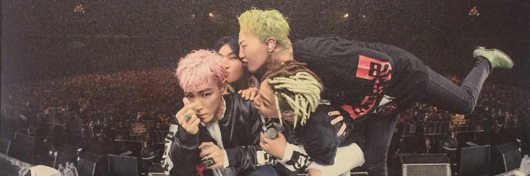 Liz saw BIGBANG's banner