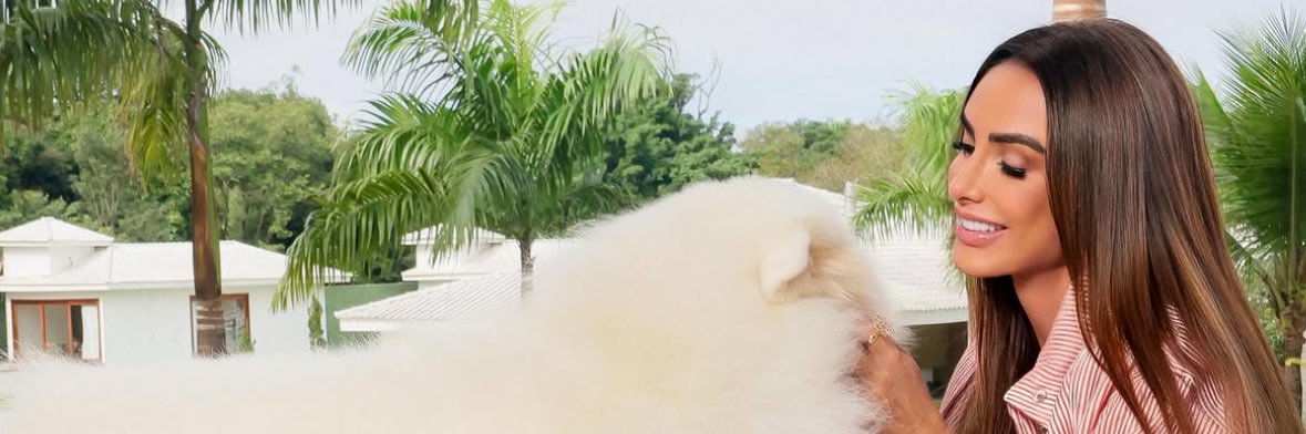 Nicole Bahls's banner