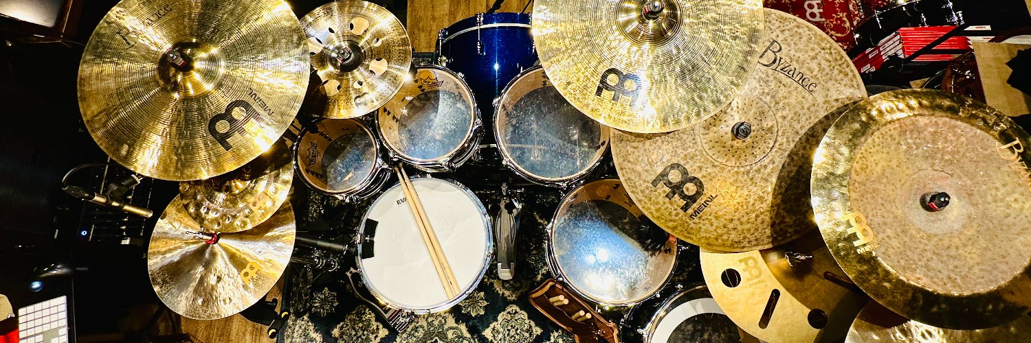 内田伸吾 / Drummer's banner