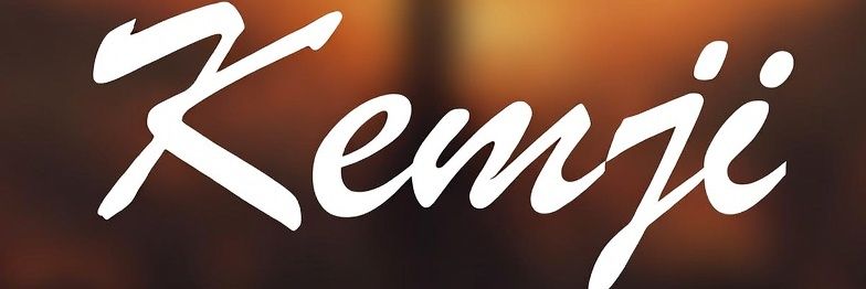 Kêmjī's banner