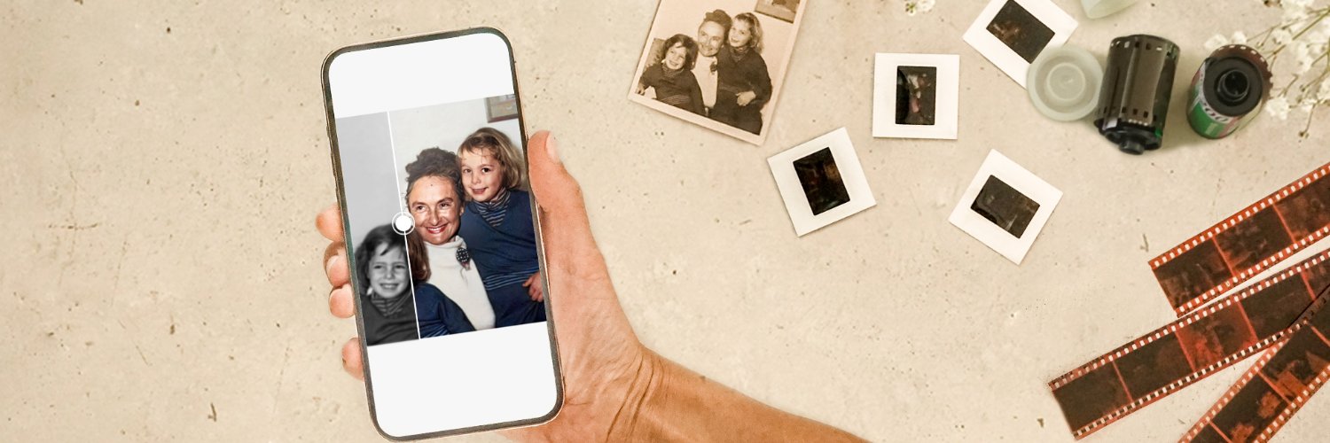 Photomyne's banner