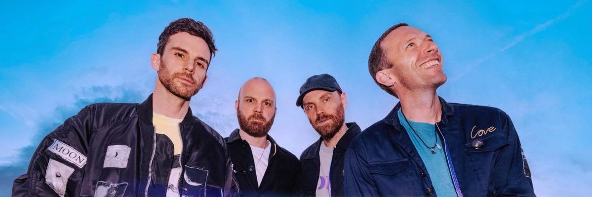 más Coldplay's banner
