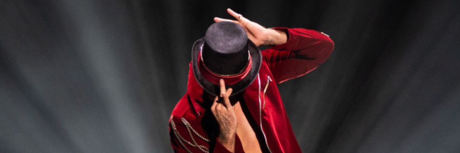 Giovanni Pernice's banner