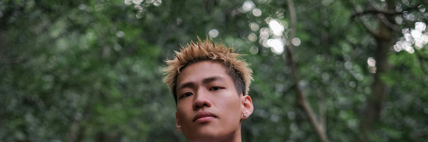 同志先锋队's banner