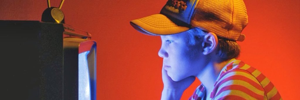 Pal•les's banner