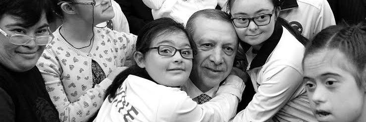Emine ÇELİK🇹🇷's banner