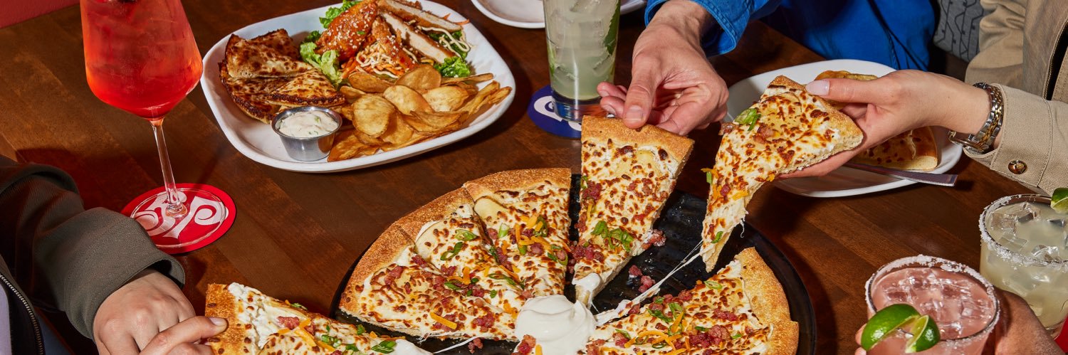 Boston Pizza's banner