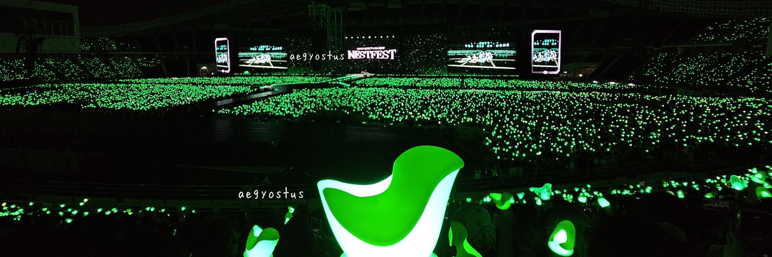 f－'s banner