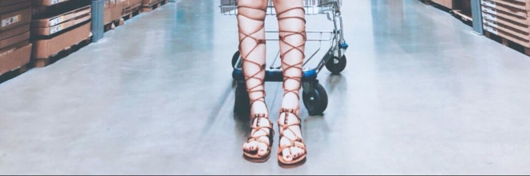 周围有人（江苏夫妻）'s banner
