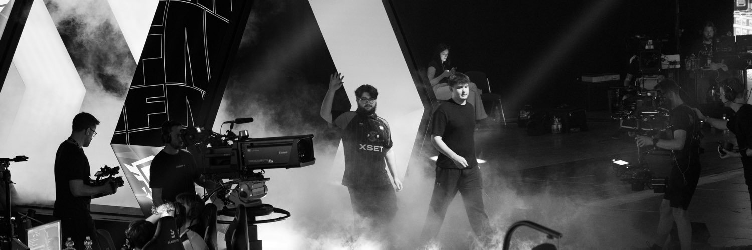 XSET Muz's banner