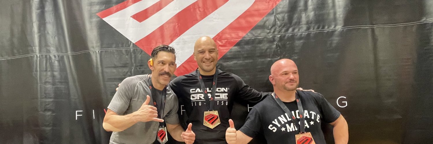 V 🇺🇸🇦🇸's banner