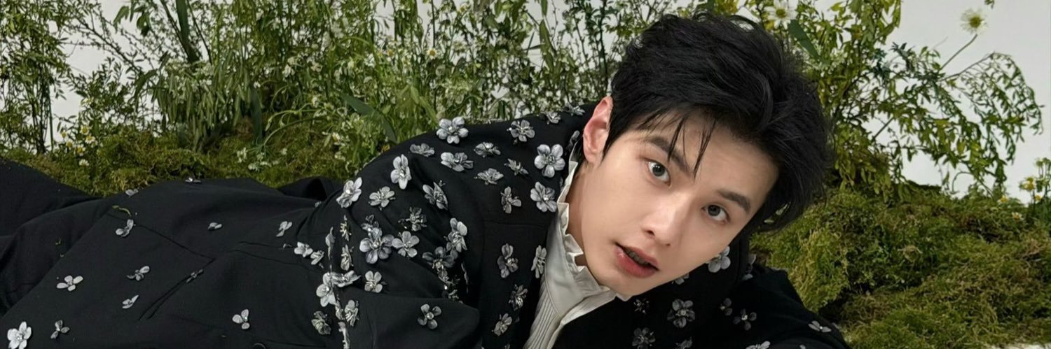 taec ily🧎🏻‍♀️| heyu enthusiast's banner