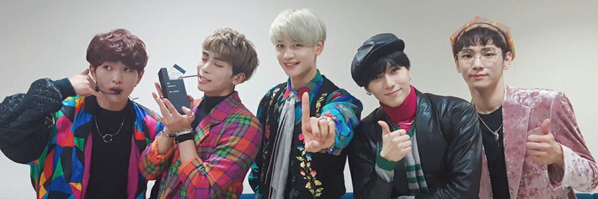 SHINee掛け声's banner