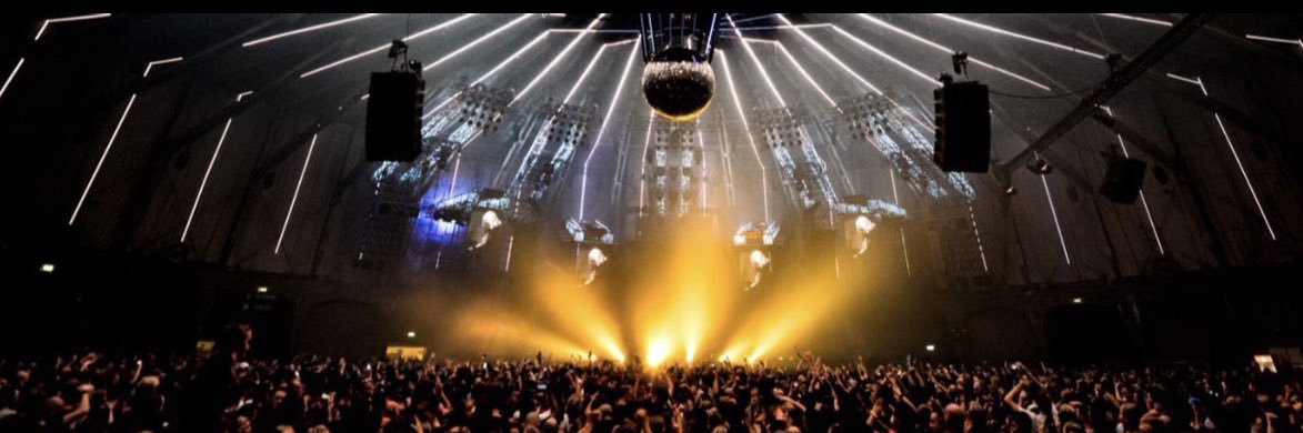 Techno Queen's banner