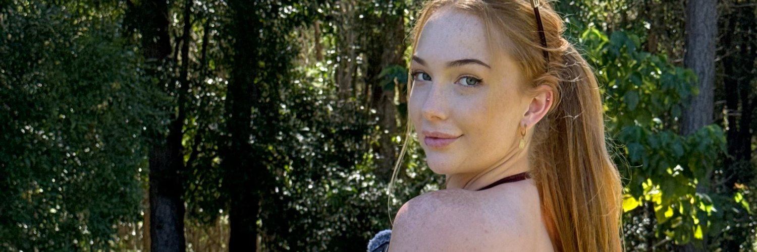 Amber Wild🌹's banner