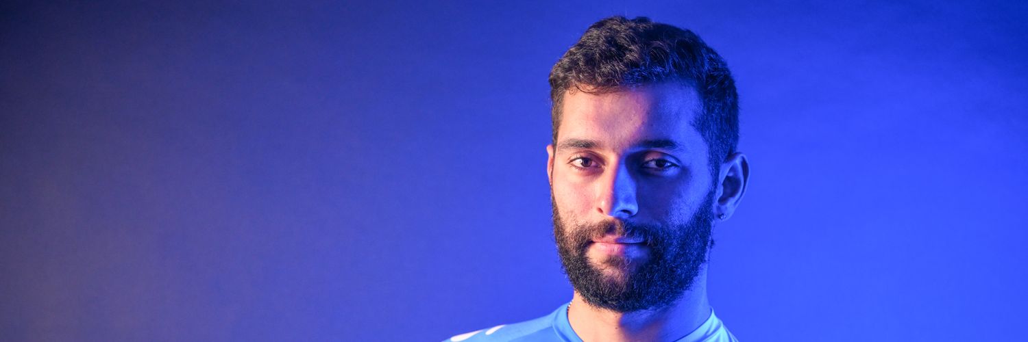 Fernando Gaviria's banner