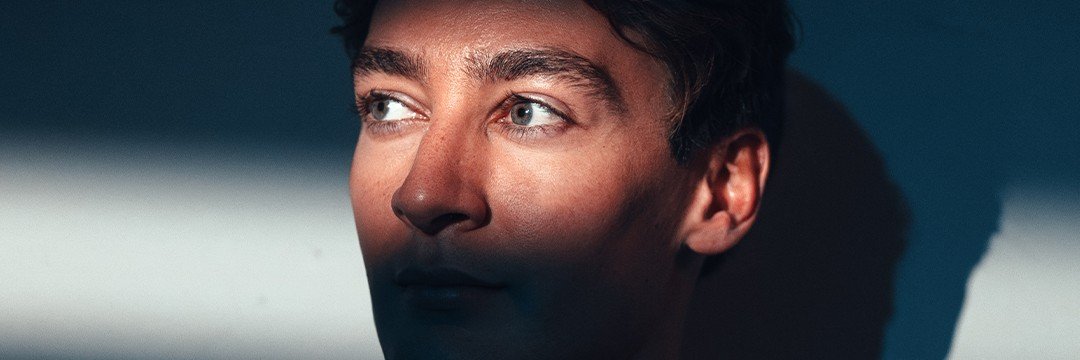 Thais⁷ ⁶³'s banner