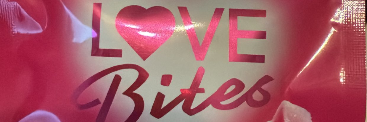 Honeey 🍯's banner