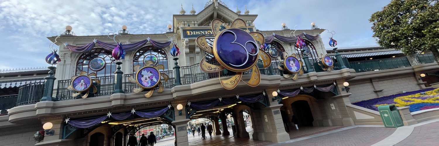 Wonder Hook's banner