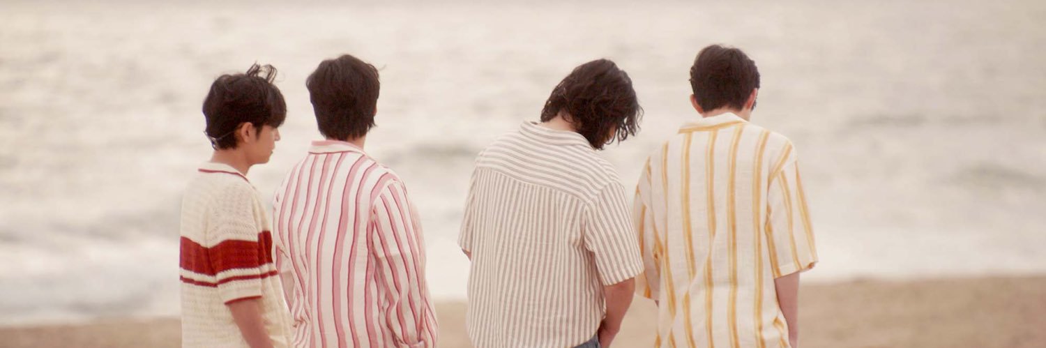 rox 🧸🍓's banner